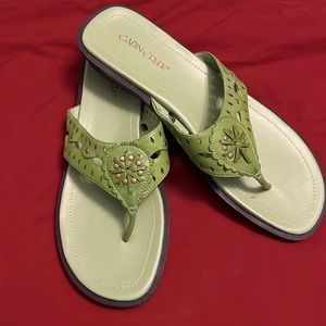Bright green sandles size 10M Brand New Cabin Creek